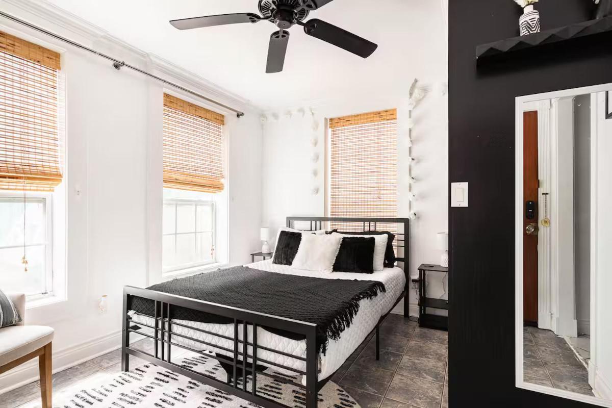 Apartment Gothic Historic District - Walk To Strand, Cruises, & Utmb! *