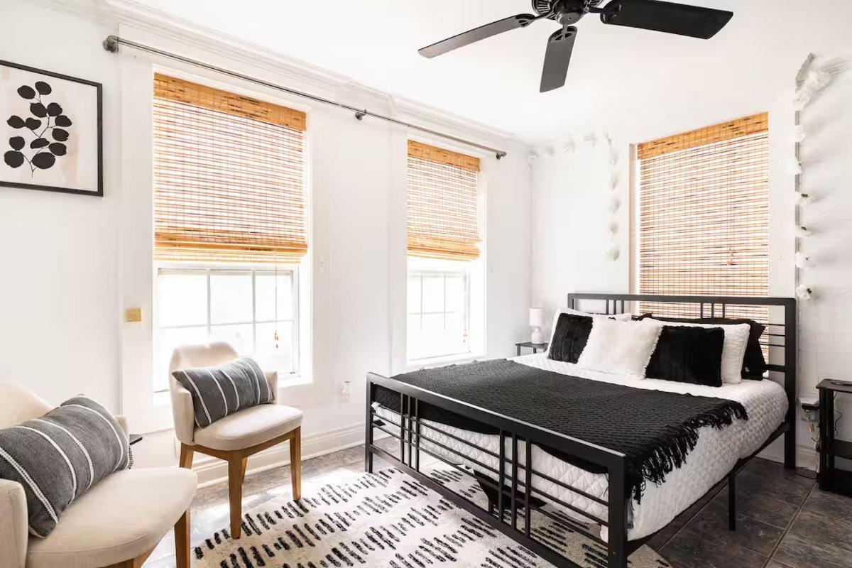 Gothic Historic District - Walk To Strand, Cruises, & Utmb! Apartment Galveston